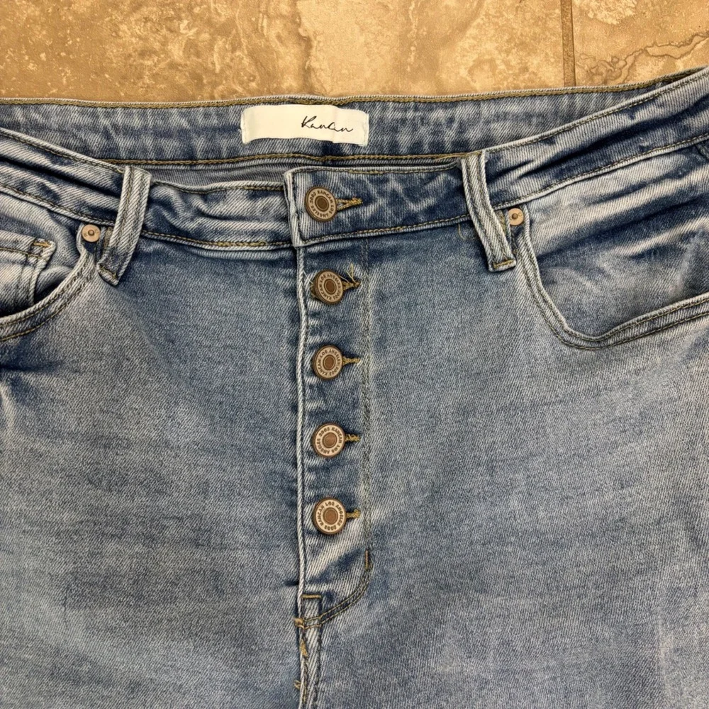 KanCan Light Wash High Rise Button Fly Flare Jeans Raw Hem‎ Boho Sz 15/31